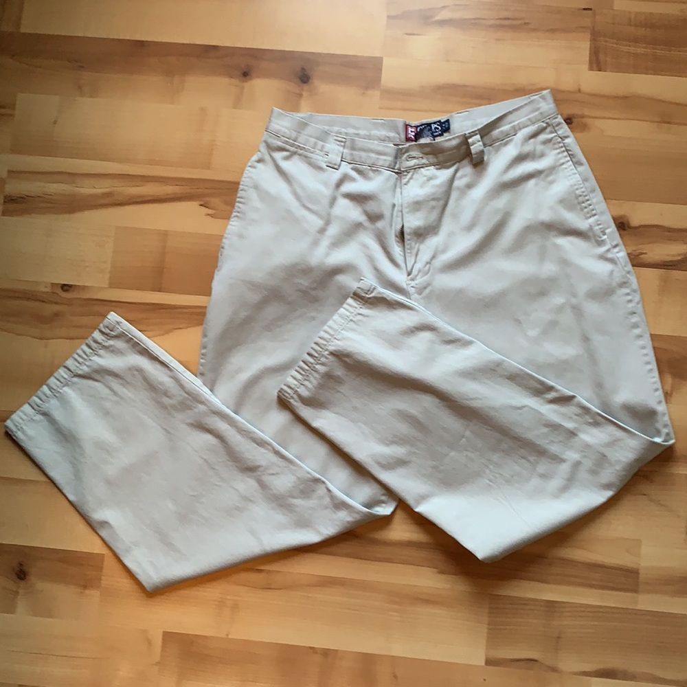 Chaps Khakis. - Picture 9 of 9